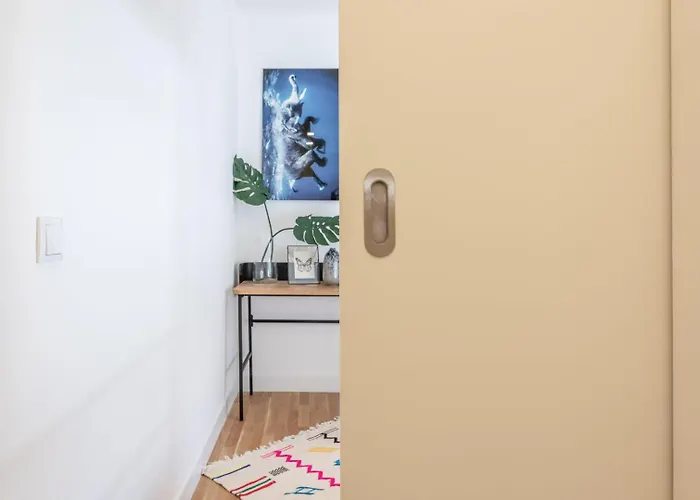 Дом отдыха Guestready - Colourful And Modern Lxfactory Лиссабон