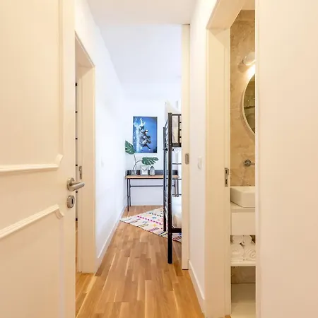 Guestready - Colourful And Modern Lxfactory Vakantiehuis